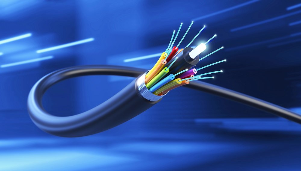 Cabo simulando a tecnologia de fibra óptica