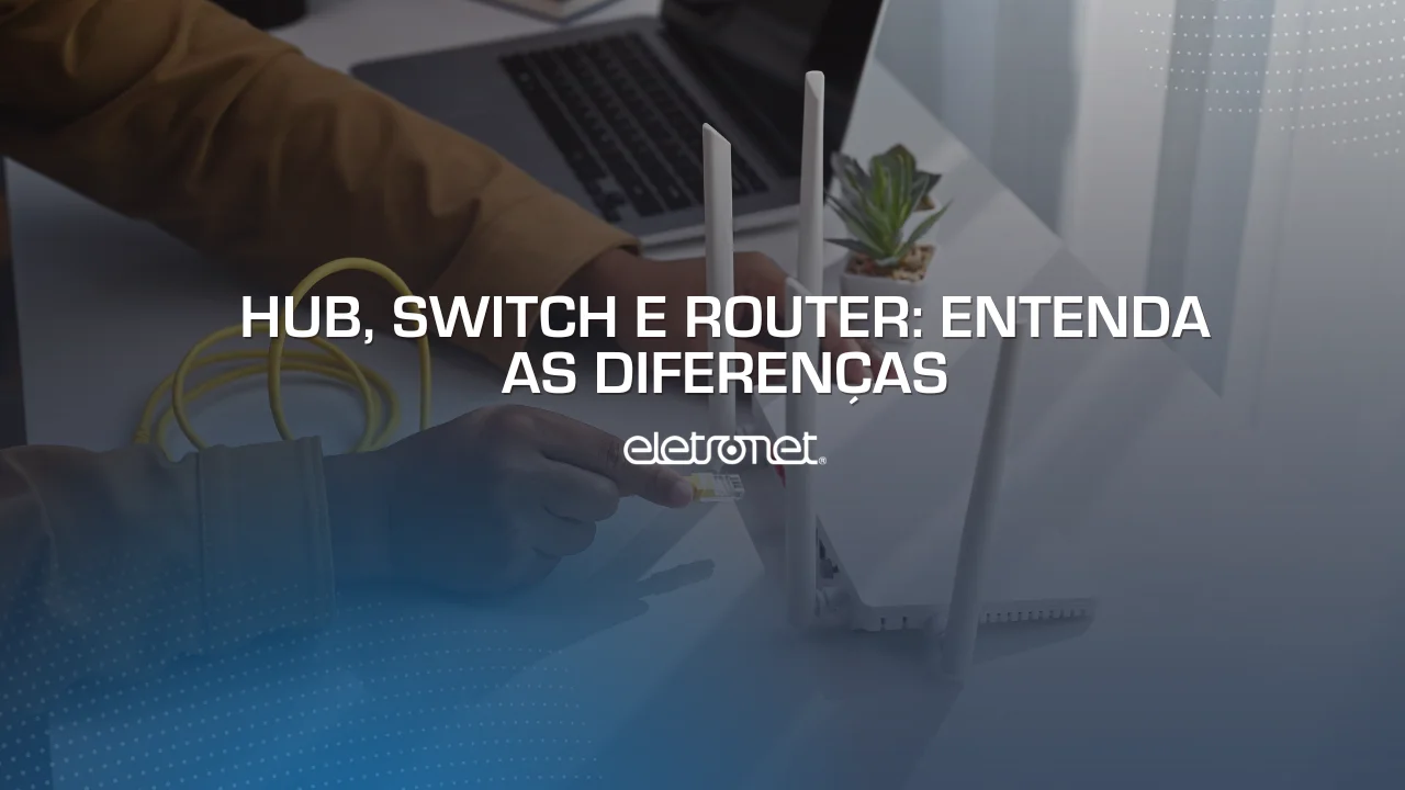 Pessoa negra de camisa caramelo conectando cabo em um roteador representando hub, switch e router.